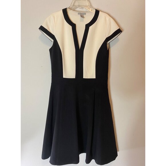H&M Black & White A-Line Dress Short Sleeves V-Neck Size 6 - Picture 2 of 12